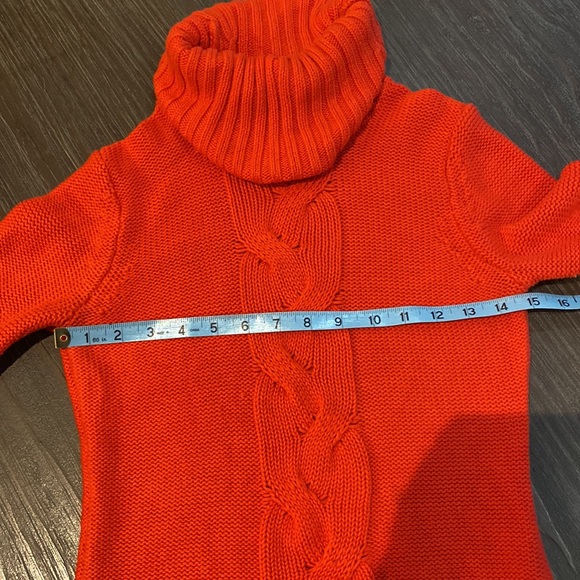 Gap ladies turtleneck sweater in beautiful orange. Size extra small. - Picture 6 of 7